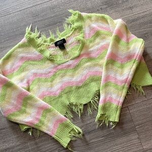 Frayed Chevron V-Neck Crop Sweater in Pastel Green & Pink